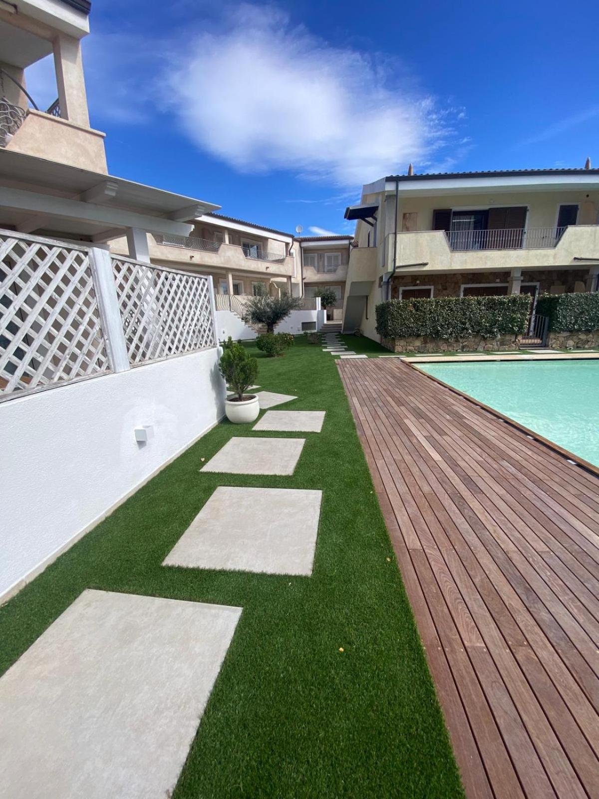 Le Perle Villa Palau Exteriör bild