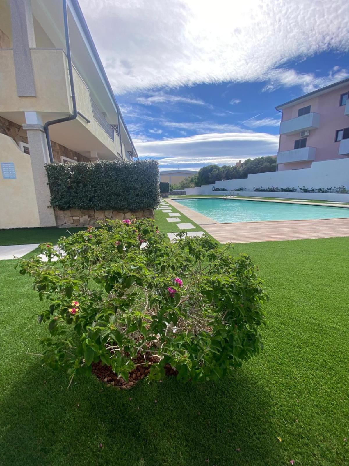 Le Perle Villa Palau Exteriör bild